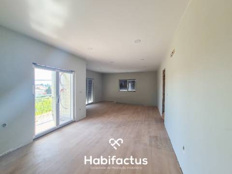 Moradia T3 - Totalmente Remodelado – Viseu