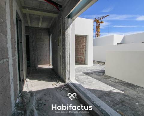 Moradia Geminada T4 em construção no Campo - Viseu