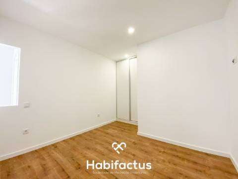 Apartamento T1+1  no Centro de Nelas