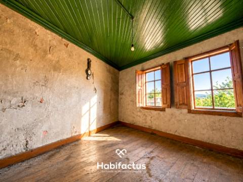 Moradia em Pedra para Reconstrução - Mangualde