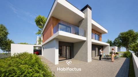 Moradia isolada T4 em construção - Viseu