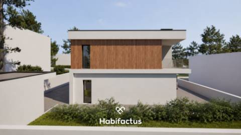 Moradia isolada T4 em construção - Viseu