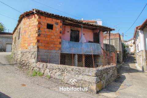 Moradia para Reconstrução com Projeto Aprovado
