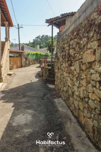 Moradia para Reconstrução com Projeto Aprovado