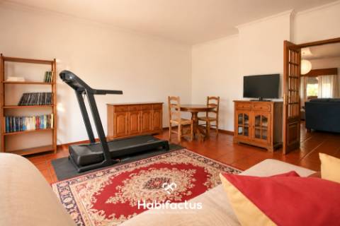 Quinta com moradia isolada T4