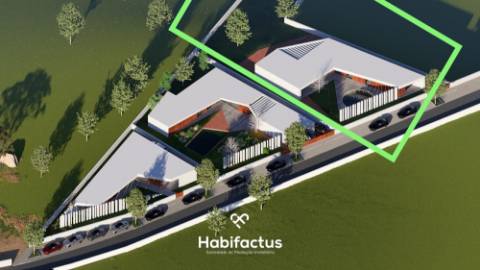 Moradia Térrea T4 Nova com Design Moderno e Estacionamento