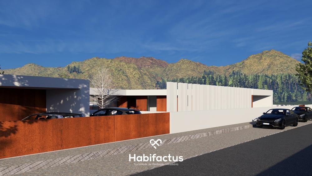Moradia Térrea T4 Nova com Design Moderno e Estacionamento