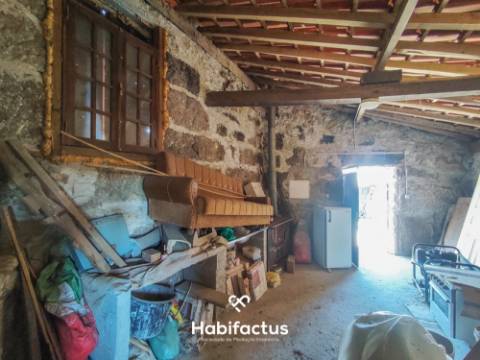 Moradia T3 para Venda em Paranhos da Beira – Seia