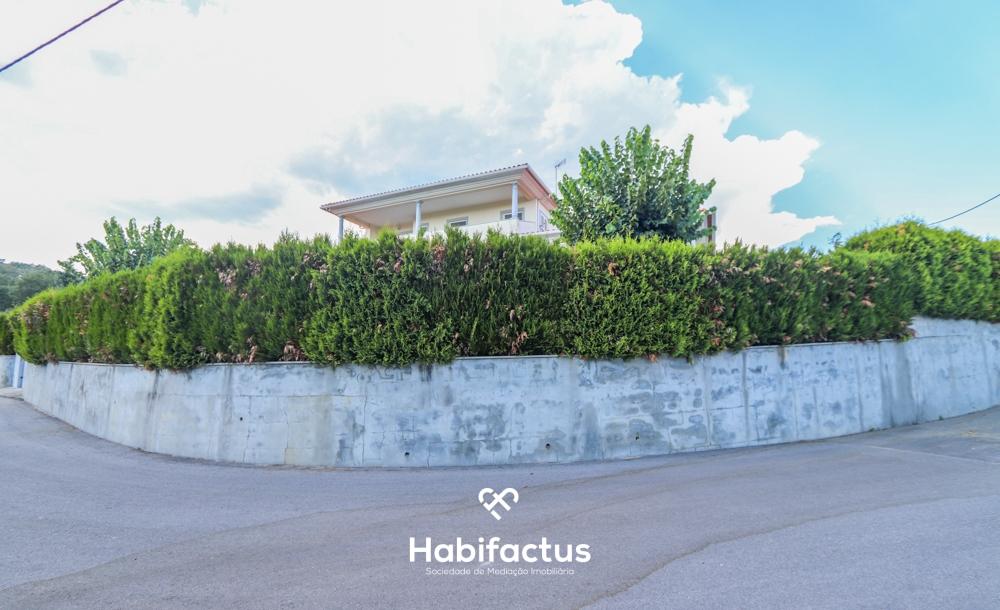 Moradia Isolada T5 para venda em Santos Evos