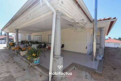 Moradia Isolada T5 para venda em Santos Evos