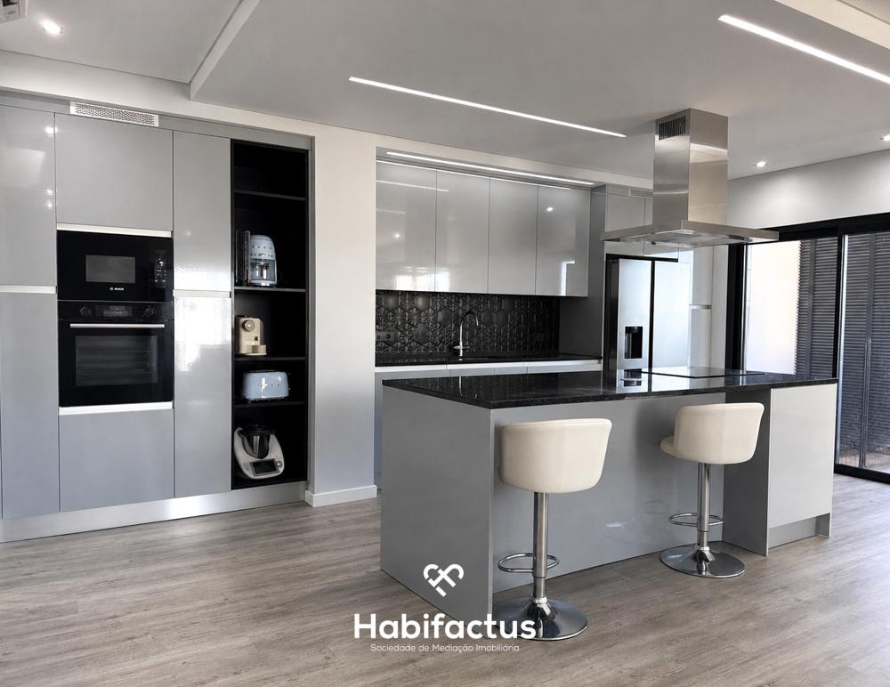 Exclusivo Apartamento T4 Semi-Novo a 5 Minutos do Centro de Viseu