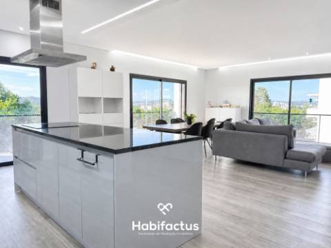 Exclusivo Apartamento T4 Semi-Novo a 5 Minutos do Centro de Viseu