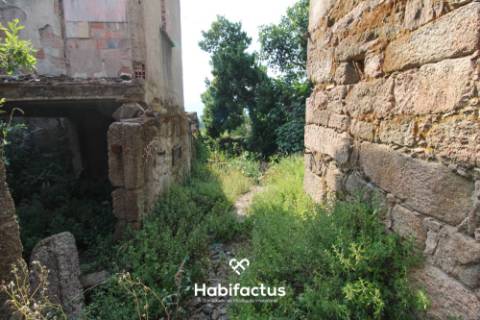 www.habifactus.com>imóveis>moradia para restaurar Ótima localização-Tondela-venda