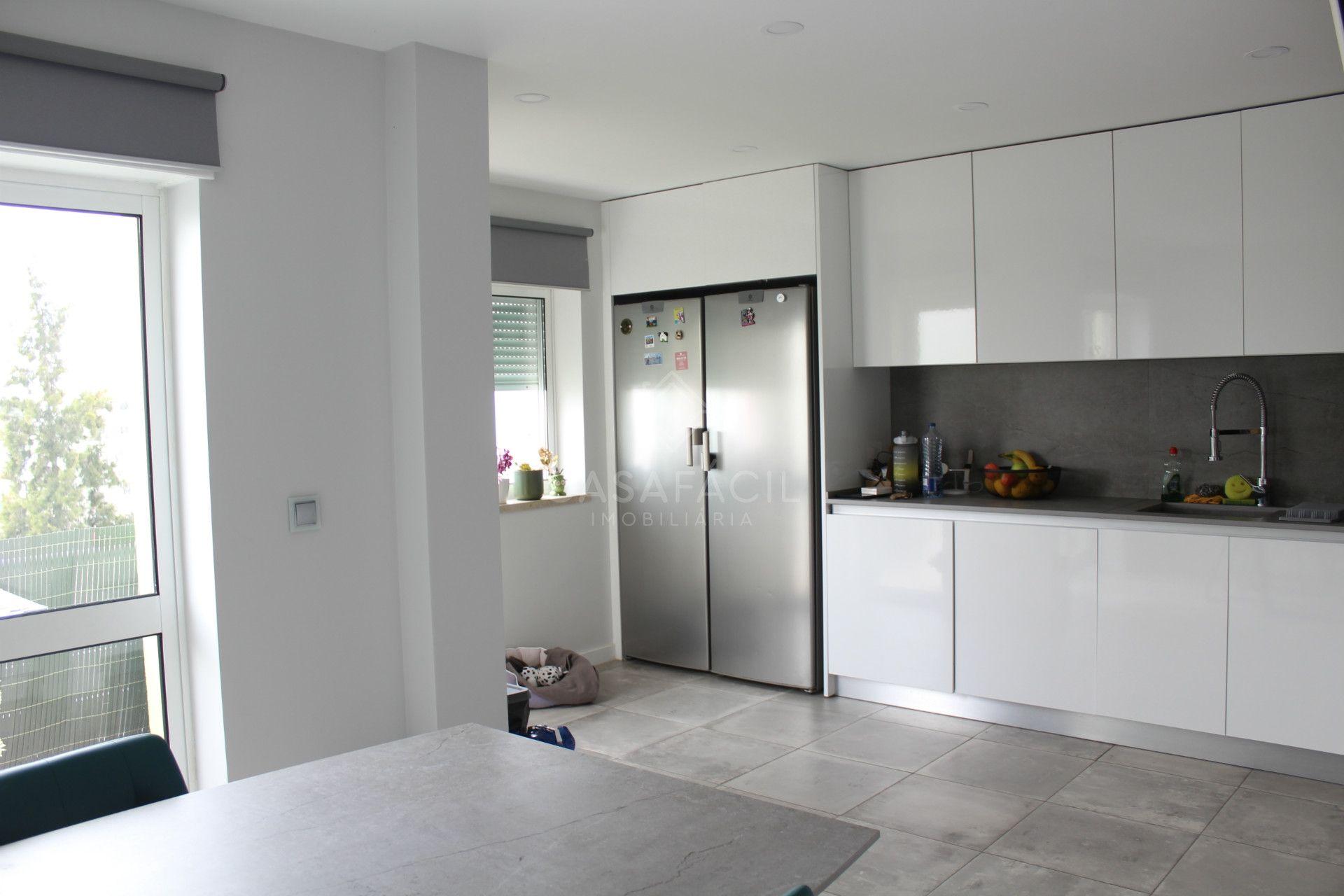 Dúplex TT1+3 em Alcochete - Urbanização dos Barris