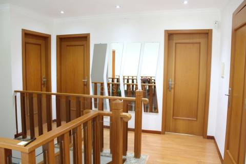 Dúplex TT1+3 em Alcochete - Urbanização dos Barris