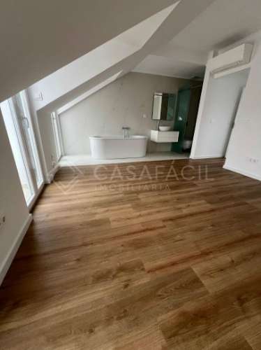 Apartamento Duplex no centro de Alcochete