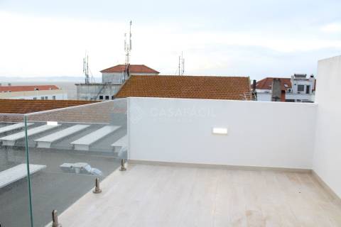 Apartamento Duplex no centro de Alcochete