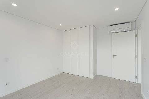 Apartamento T4 Duplex em Alcochete Novo - Próximo do centro da Vila De Alcochete!