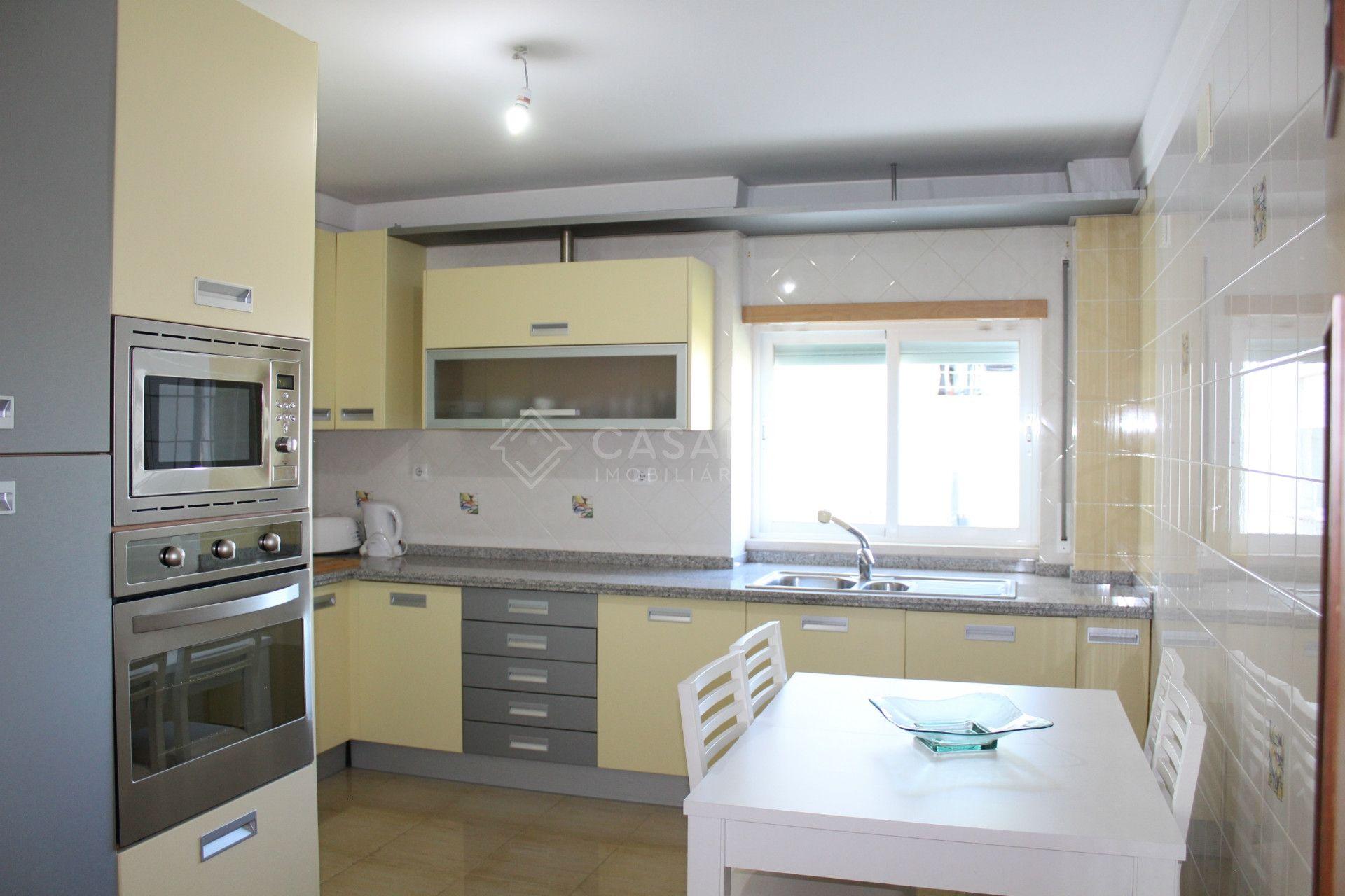 Apartamento T3 para arrendar mobilado em Alcochete