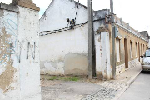 3 Moradias todas T2 no Montijo - Investimento!