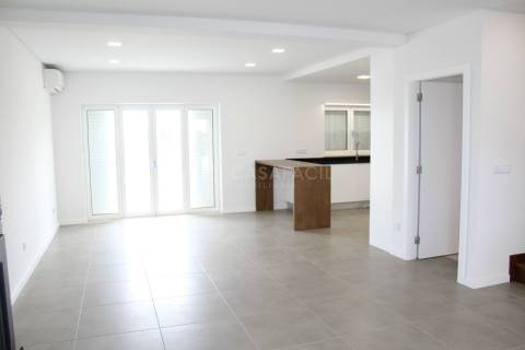 Moradia em Banda T3+1 Venda em Alcochete,Alcochete