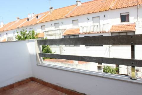 Moradia T3+1 em Alcochete!