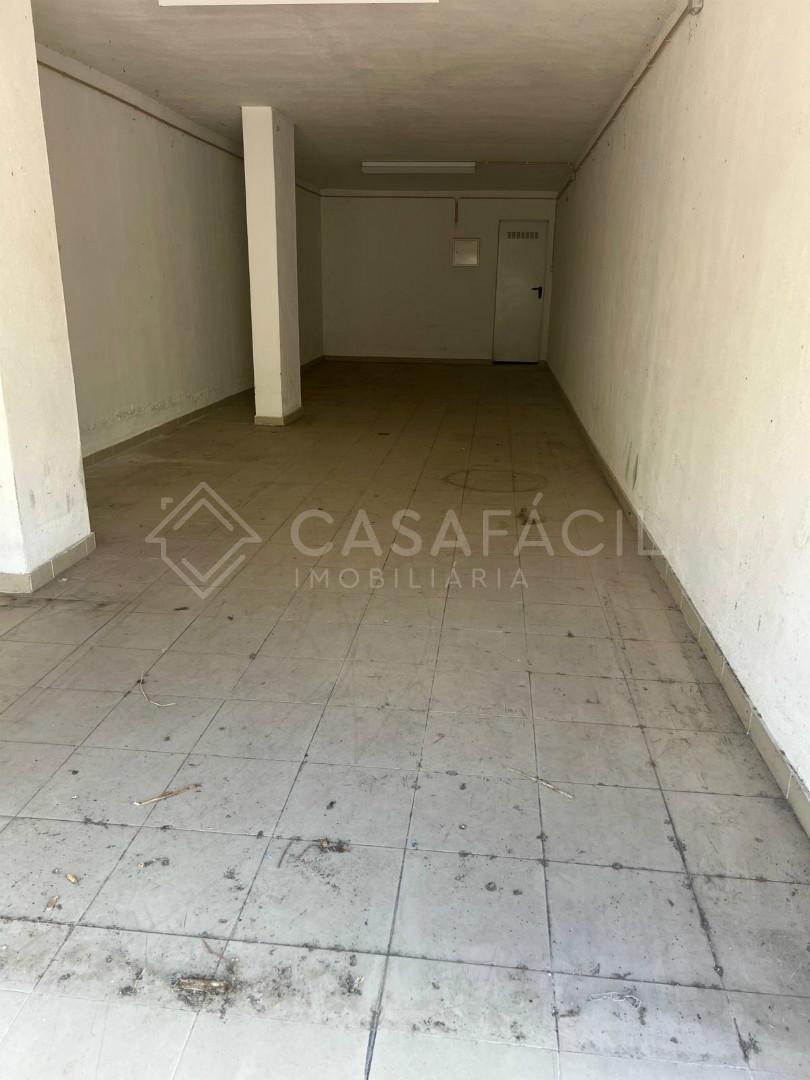 Garagem para Arrendar - Urbanização de Barris em Alcochete!