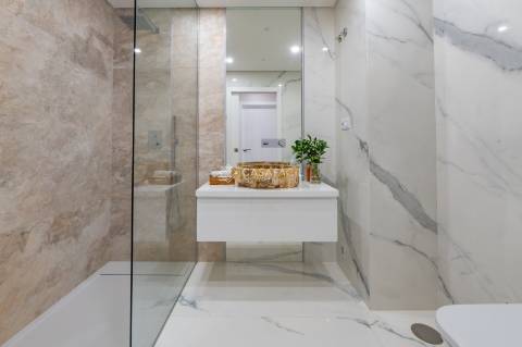 Apartamento T3 no Alto dos Moinhos!