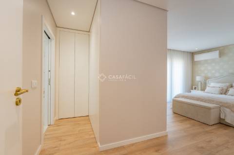 Apartamento T3 no Alto dos Moinhos!