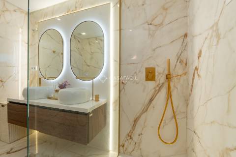 Apartamento T3 no Alto dos Moinhos!