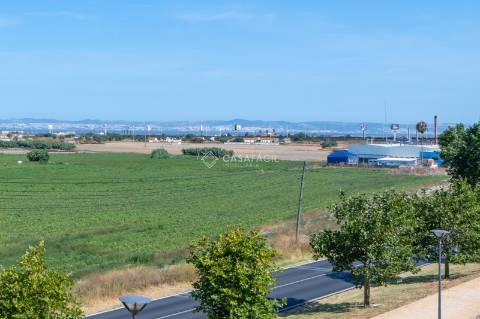 Apartamento T3 no Alto dos Moinhos!