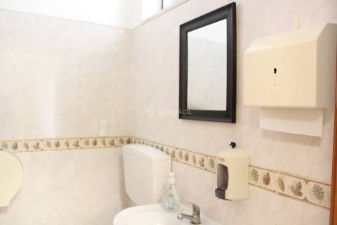 Loja com 61 m2 em Alcochete - Arrendamento