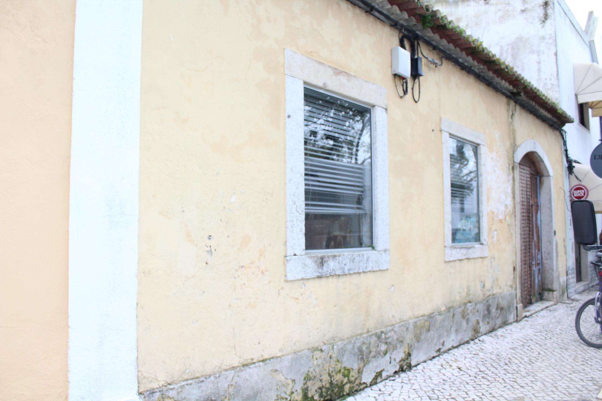 Predio no Centro do Samouco