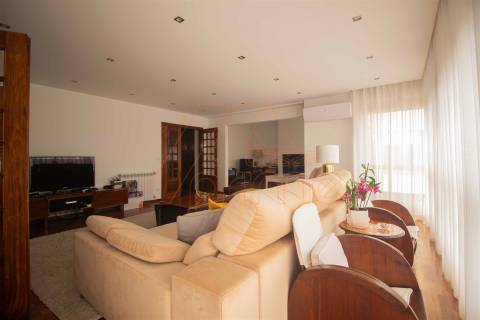 Apartamento T4 - Celas - Coimbra/Venda