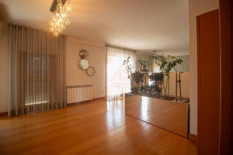 Apartamento T5 - Solum - Coimbra