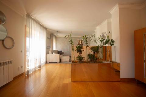 Apartamento T5 - Solum - Coimbra