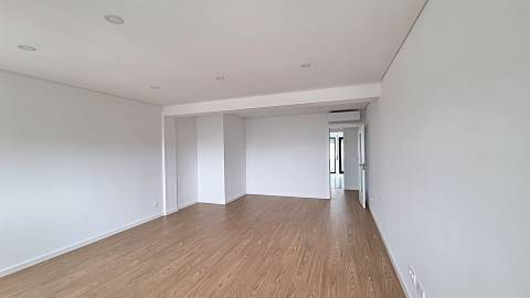 Apartamento T4 - Celas - Coimbra/Venda