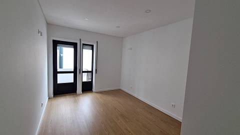 Apartamento T4 - Celas - Coimbra/Venda