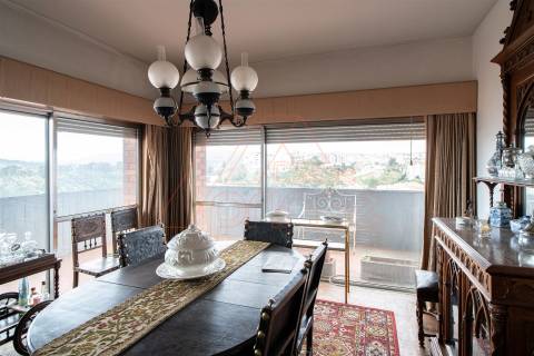 Apartamento T5 - Conchada - Coimbra/Venda