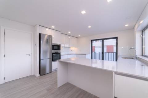 Moradia Geminada T4 - Tavarede - Figueira da Foz/Venda