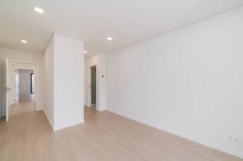 Moradia Geminada T4 - Tavarede - Figueira da Foz/Venda