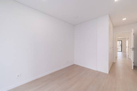 Moradia Geminada T4 - Tavarede - Figueira da Foz/Venda