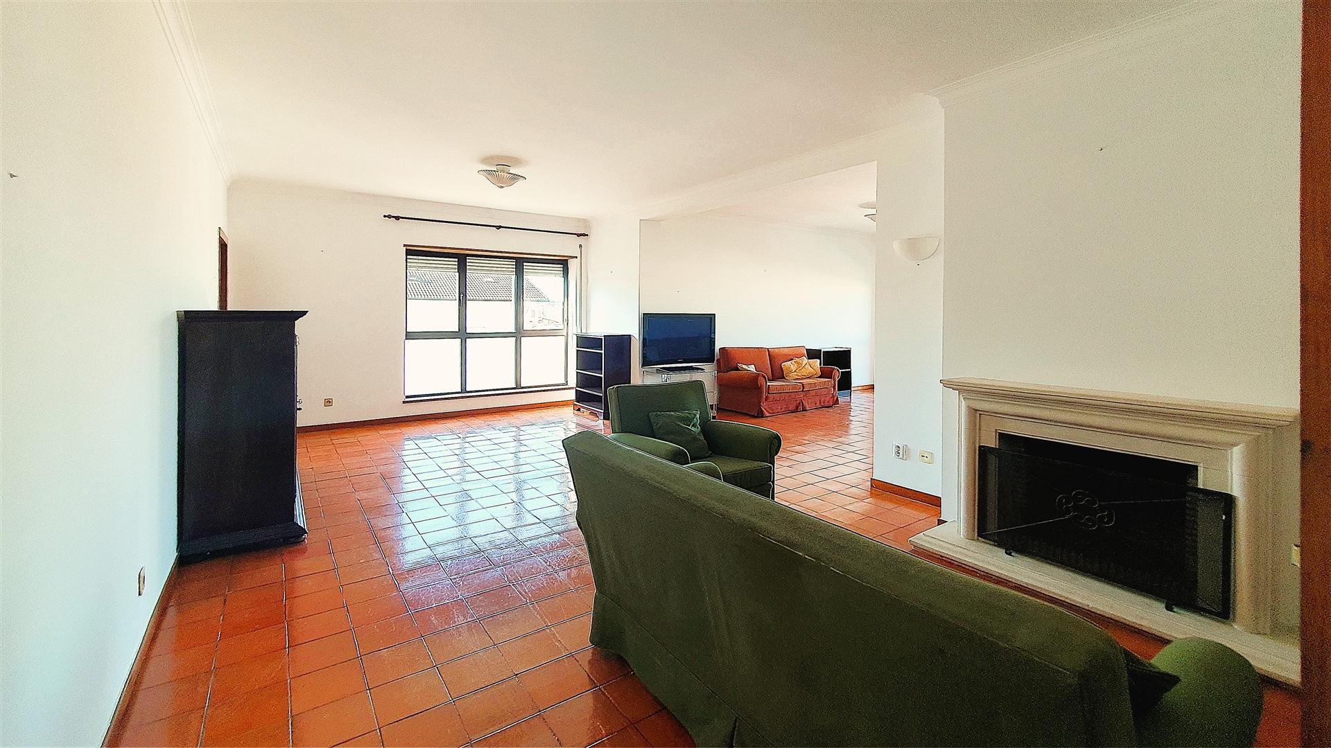 Apartamento T4 - Celas _ Coimbra/Venda