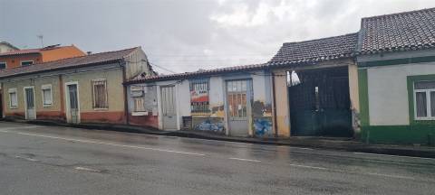 Moradia para Restaurar T2 - Ribeira de Frades - Coimbra