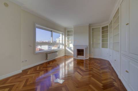 Apartamento T3 DUPLEX - Celas - Coimbra/Venda