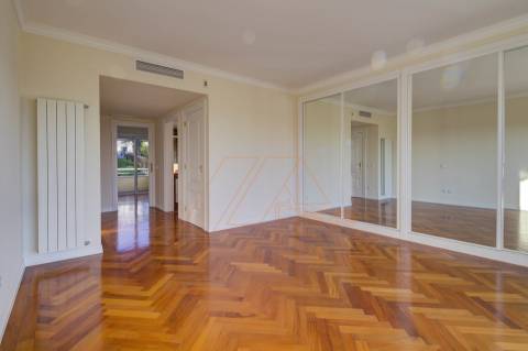 Apartamento T3 DUPLEX - Celas - Coimbra/Venda