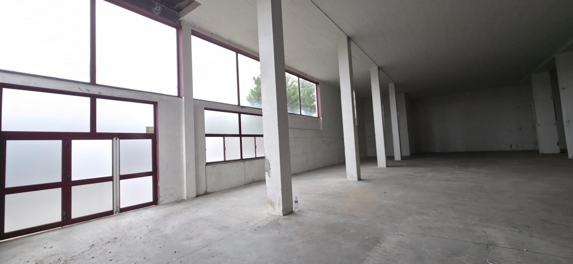 Armazém - Estrada de Eiras - Coimbra/Arrendamento