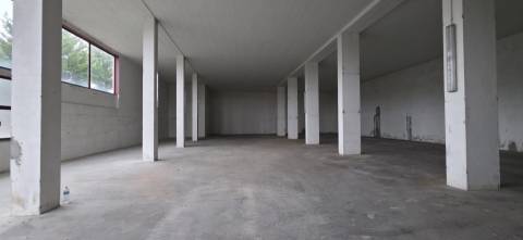 Armazém - Estrada de Eiras - Coimbra/Arrendamento