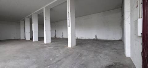 Armazém - Estrada de Eiras - Coimbra/Arrendamento