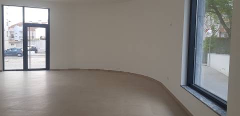 Loja - Solum - Coimbra/Venda